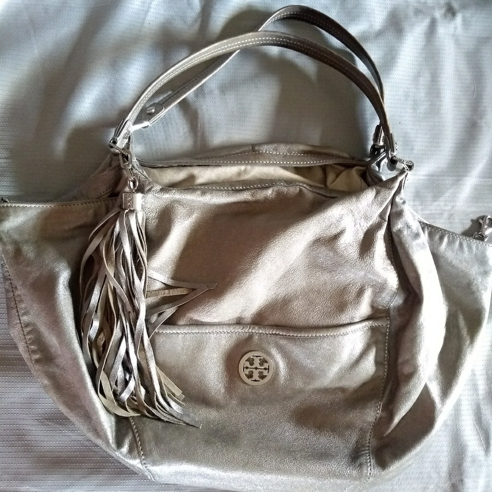 🎆SOLD🎆Tory Burch Dean hobo - Picture 2 of 5